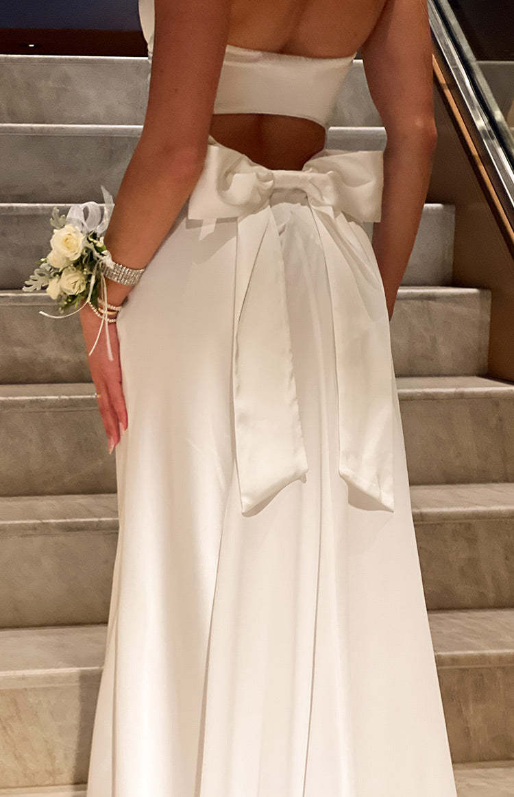 Nicole White Maxi Dress-Vavasi.All Rights Reserved.