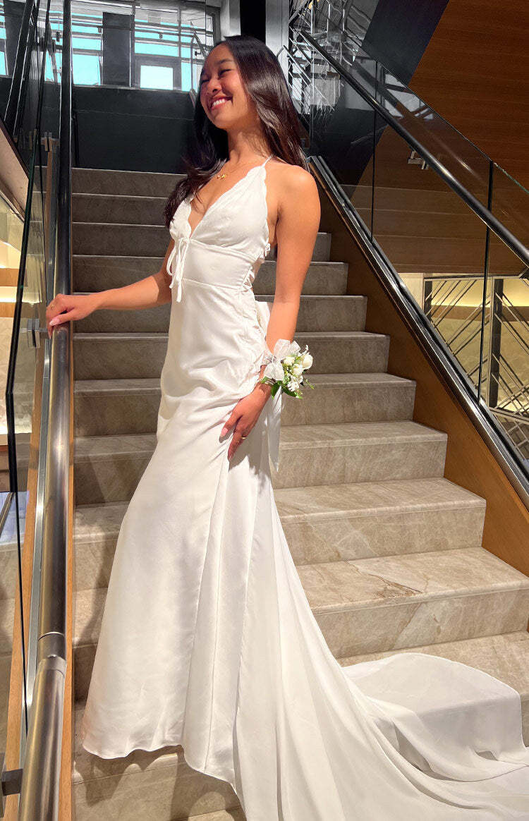 Nicole White Maxi Dress-Vavasi.All Rights Reserved.