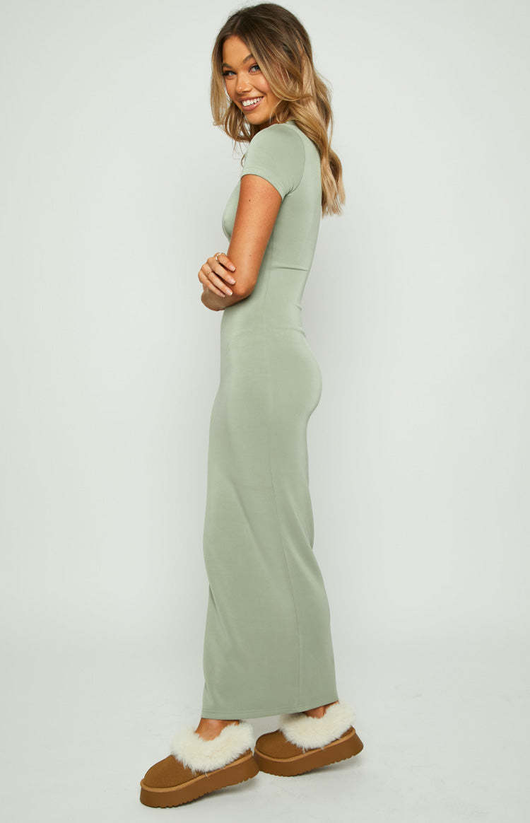 Raya Green Maxi Dress-Vavasi.All Rights Reserved.