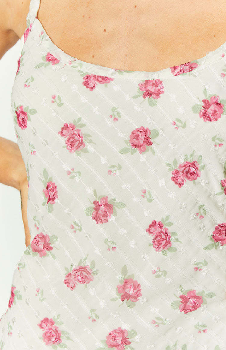 Renesmee White Floral Chiffon Maxi Dress-Vavasi.All Rights Reserved.