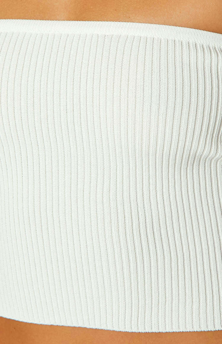 Rinna White Knit Halter Top-Vavasi.All Rights Reserved.