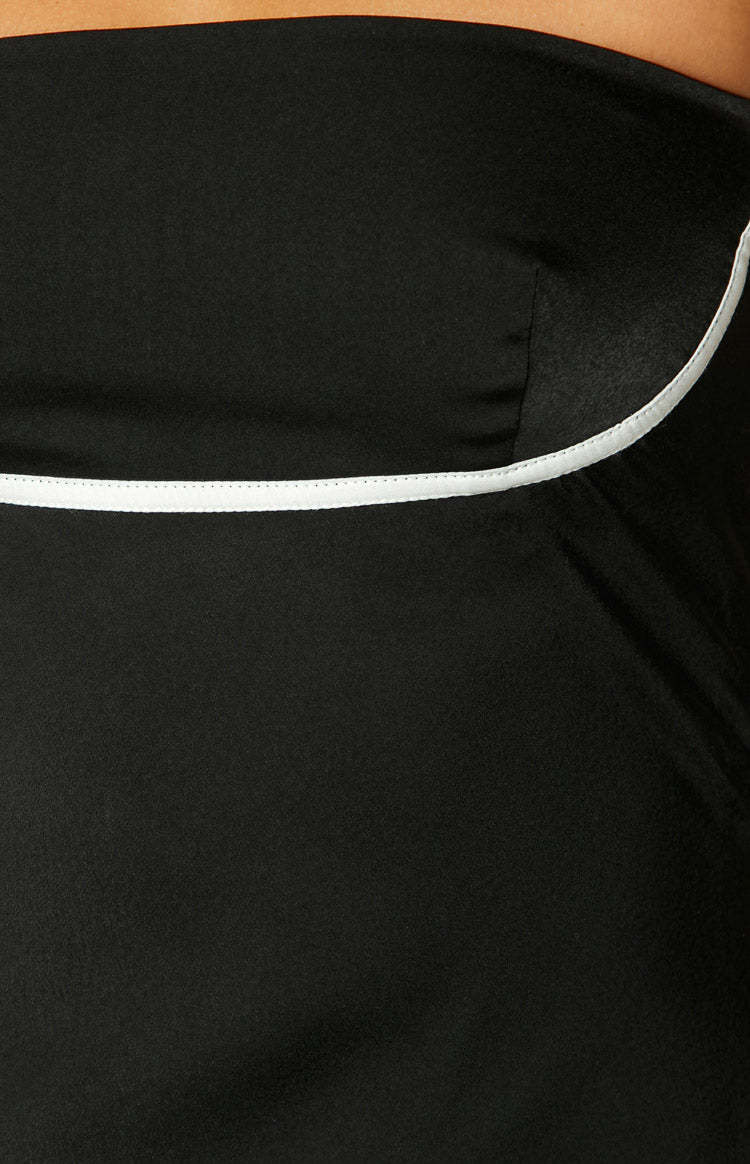 River Black Formal Maxi Dress-Vavasi.All Rights Reserved.