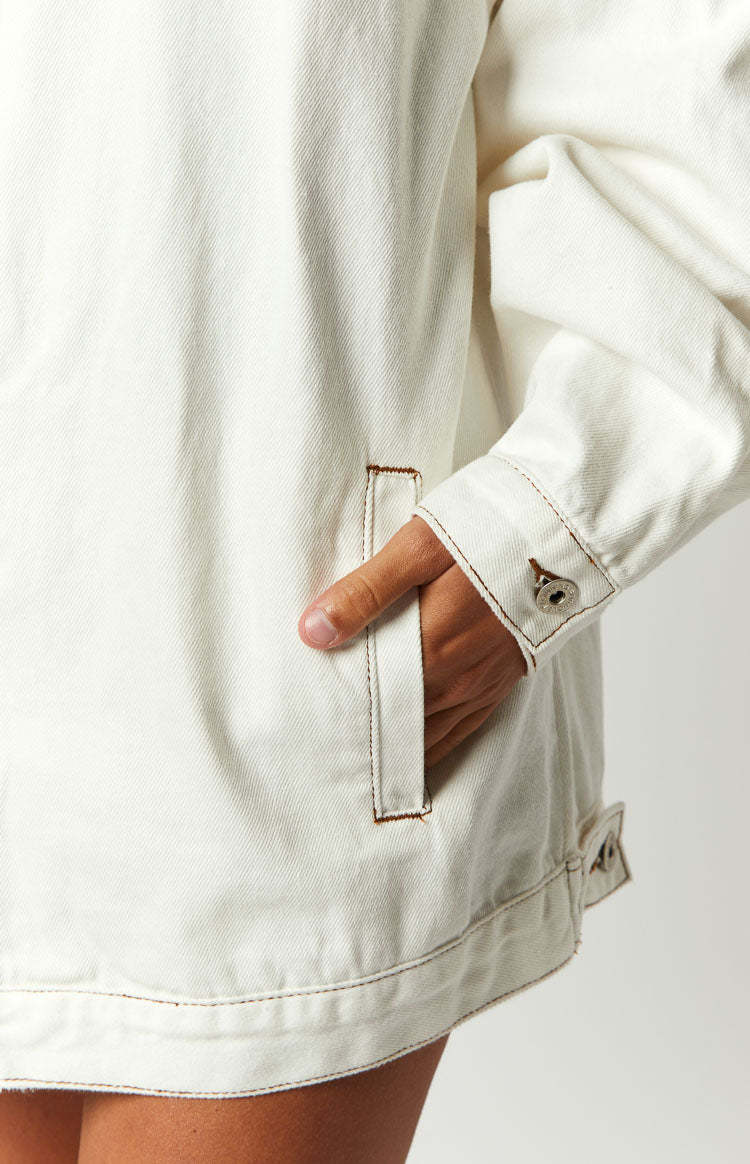 Sally White Oversized Denim Jacket-Vavasi.All Rights Reserved.