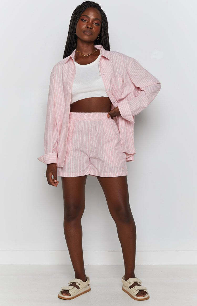 The Sarah Shorts Pink Pinstripe-Vavasi.All Rights Reserved.