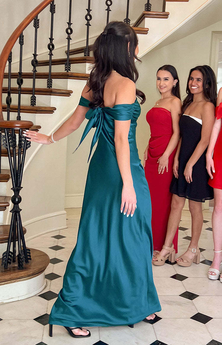 Seraphina Teal Off The Shoulder Maxi Dress-Vavasi.All Rights Reserved.