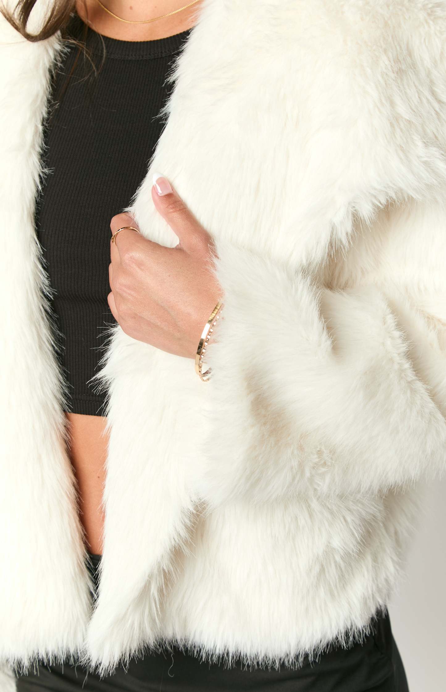 Sophie Cream Faux Fur Jacket-Vavasi.All Rights Reserved.