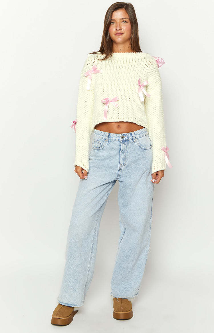 Sweetheart Stitch Bow White Sweater-Vavasi.All Rights Reserved.
