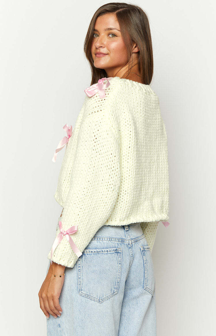 Sweetheart Stitch Bow White Sweater-Vavasi.All Rights Reserved.