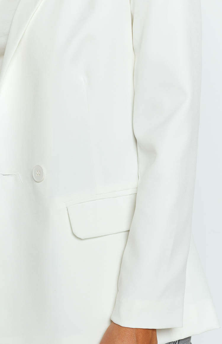 Teenage Dream Blazer White-Vavasi.All Rights Reserved.