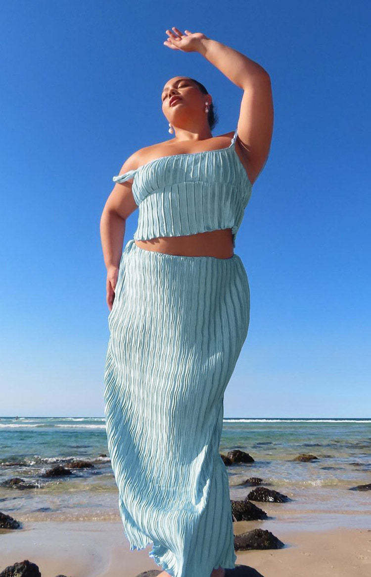 That Occasion Blue Cami Top-Vavasi.All Rights Reserved.