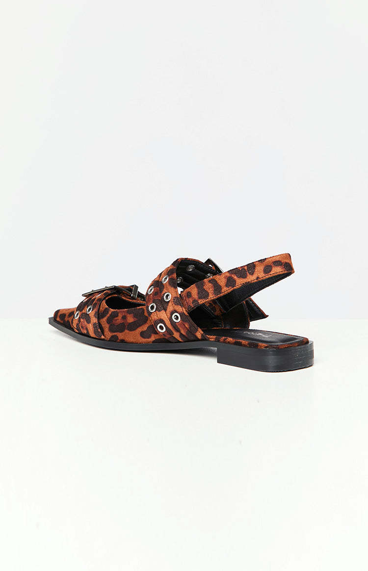 Therapy Matilda Leopard Print Pointed Flats-Vavasi.All Rights Reserved.