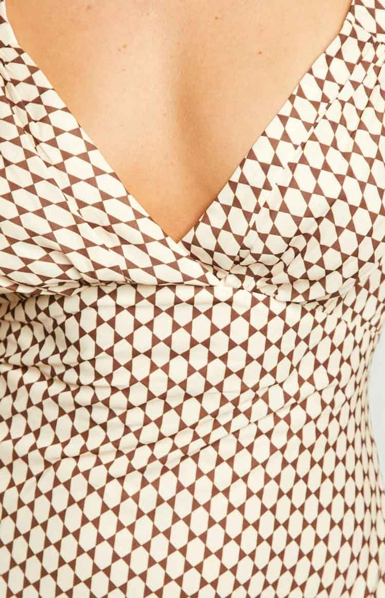 Verlaine Beige Maxi Dress-Vavasi.All Rights Reserved.