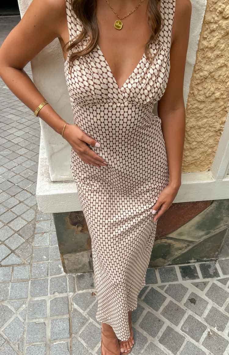 Verlaine Beige Maxi Dress-Vavasi.All Rights Reserved.