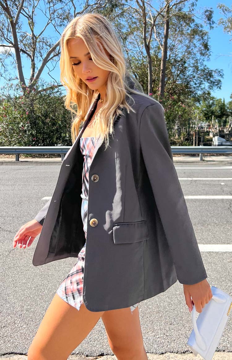 Wendy Blazer Charcoal-Vavasi.All Rights Reserved.