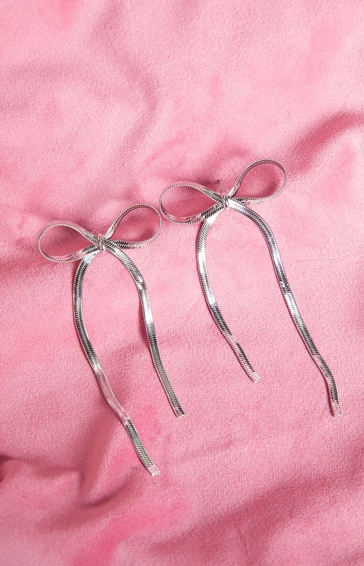Zenith Silver Bow Earrings-Vavasi.All Rights Reserved.