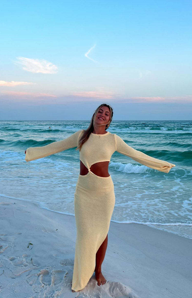 Arya Yellow Long Sleeve Knit Maxi Dress-Vavasi.All Rights Reserved.