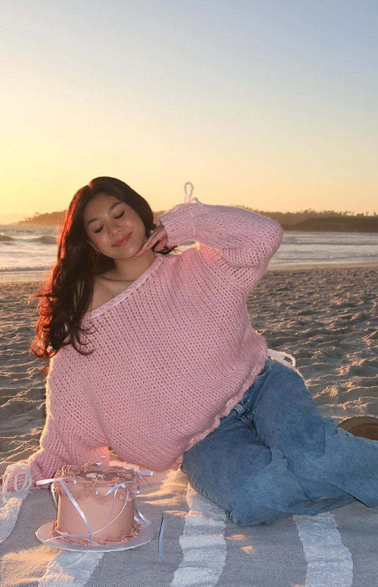 Bea Baby Pink Sweater-Vavasi.All Rights Reserved.