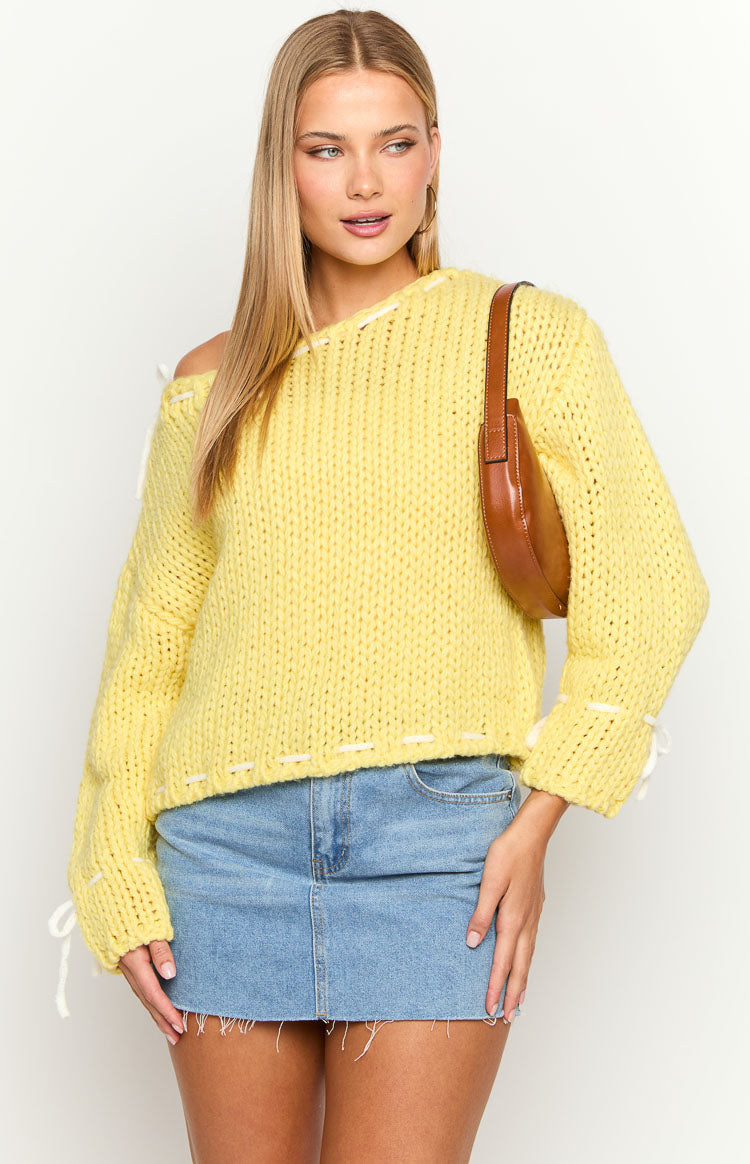 Bea Yellow Sweater-Vavasi.All Rights Reserved.
