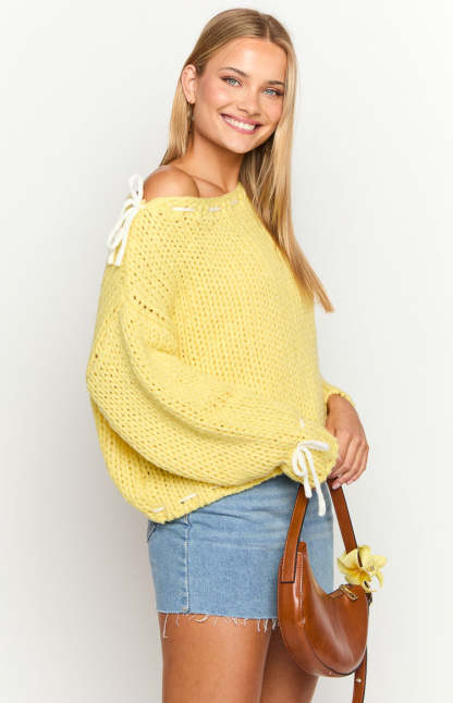 Bea Yellow Sweater-Vavasi.All Rights Reserved.