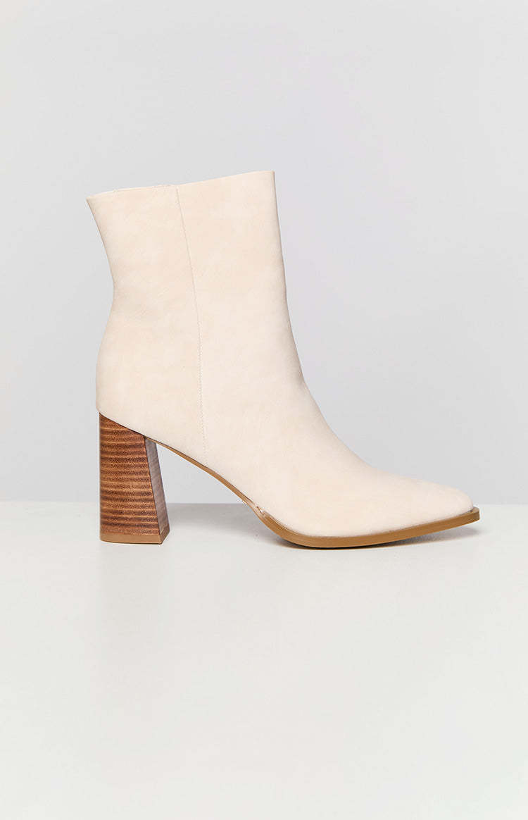 Billini Kaysen Coconut Nubuck Boots-Vavasi.All Rights Reserved.
