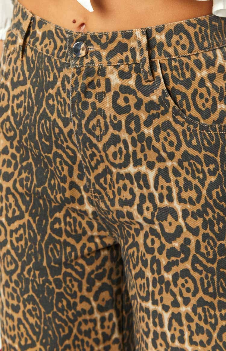 Brunet Leopard Print Straight Leg Jeans-Vavasi.All Rights Reserved.