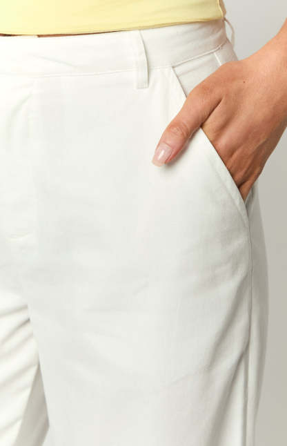 Cabo White Linen Blend Pants-Vavasi.All Rights Reserved.