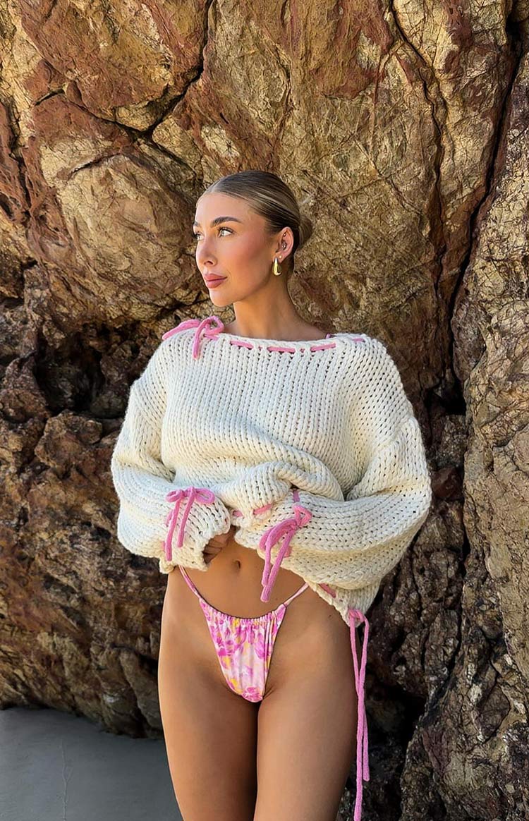 Bea Cream Sweater-Vavasi.All Rights Reserved.