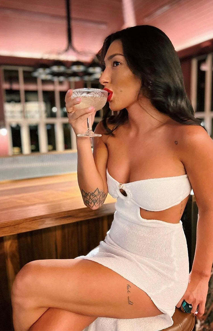 Hendry White Knit Strapless Midi Dress-Vavasi.All Rights Reserved.