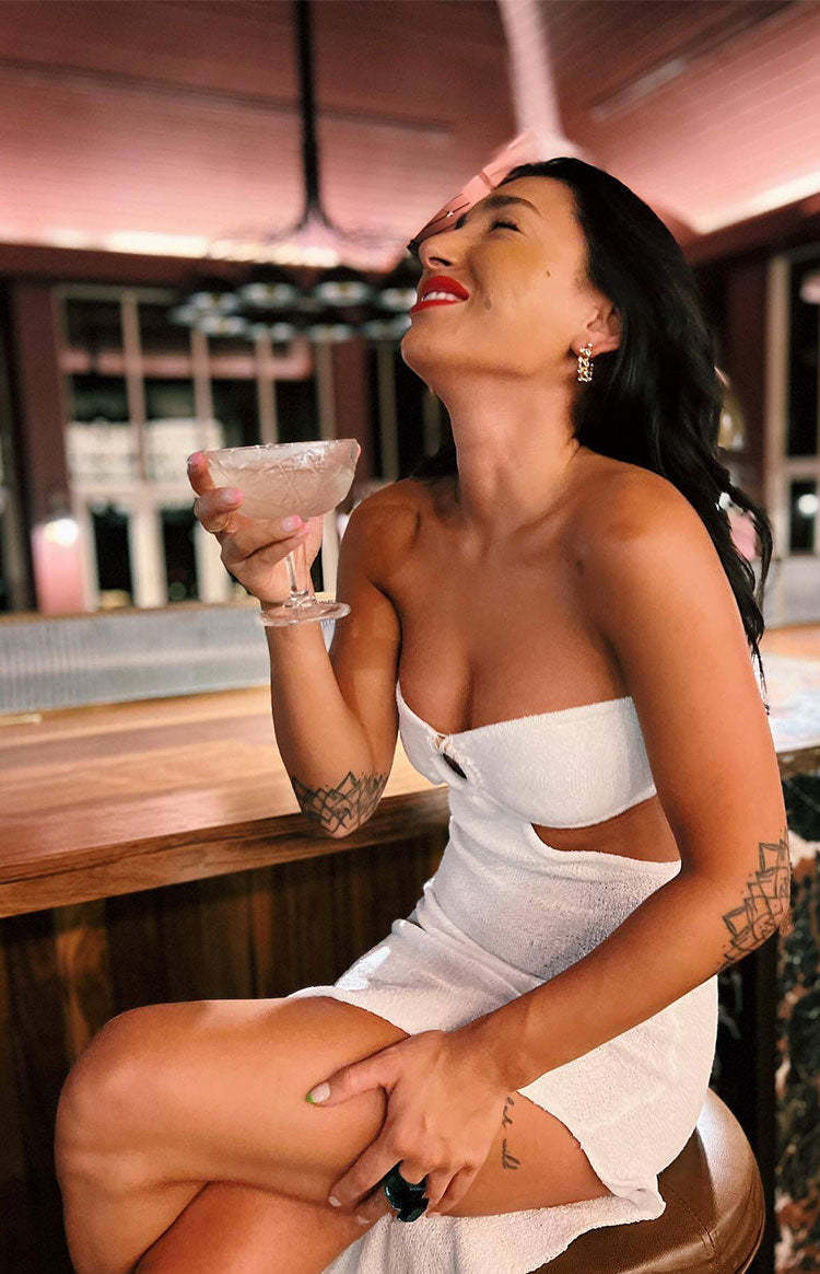 Hendry White Knit Strapless Midi Dress-Vavasi.All Rights Reserved.