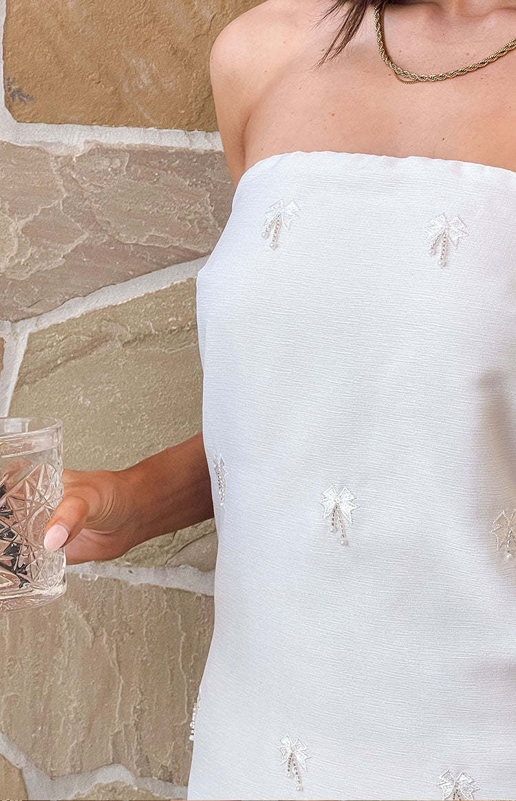 Ellie White Embellished Strapless Mini Dress-Vavasi.All Rights Reserved.