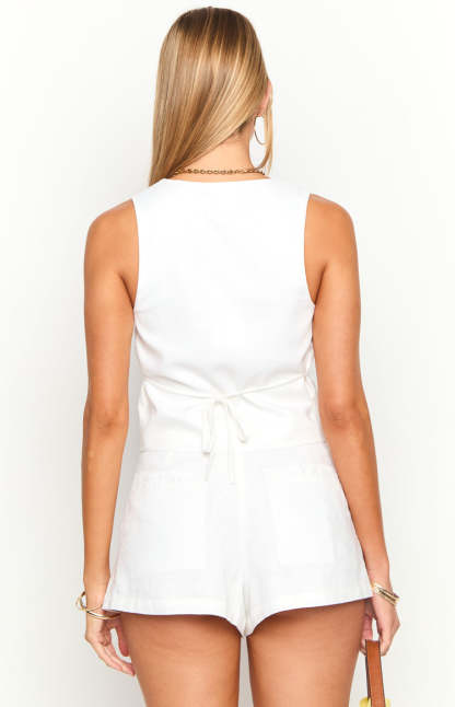 Flora White Linen Blend Tailored Shorts-Vavasi.All Rights Reserved.