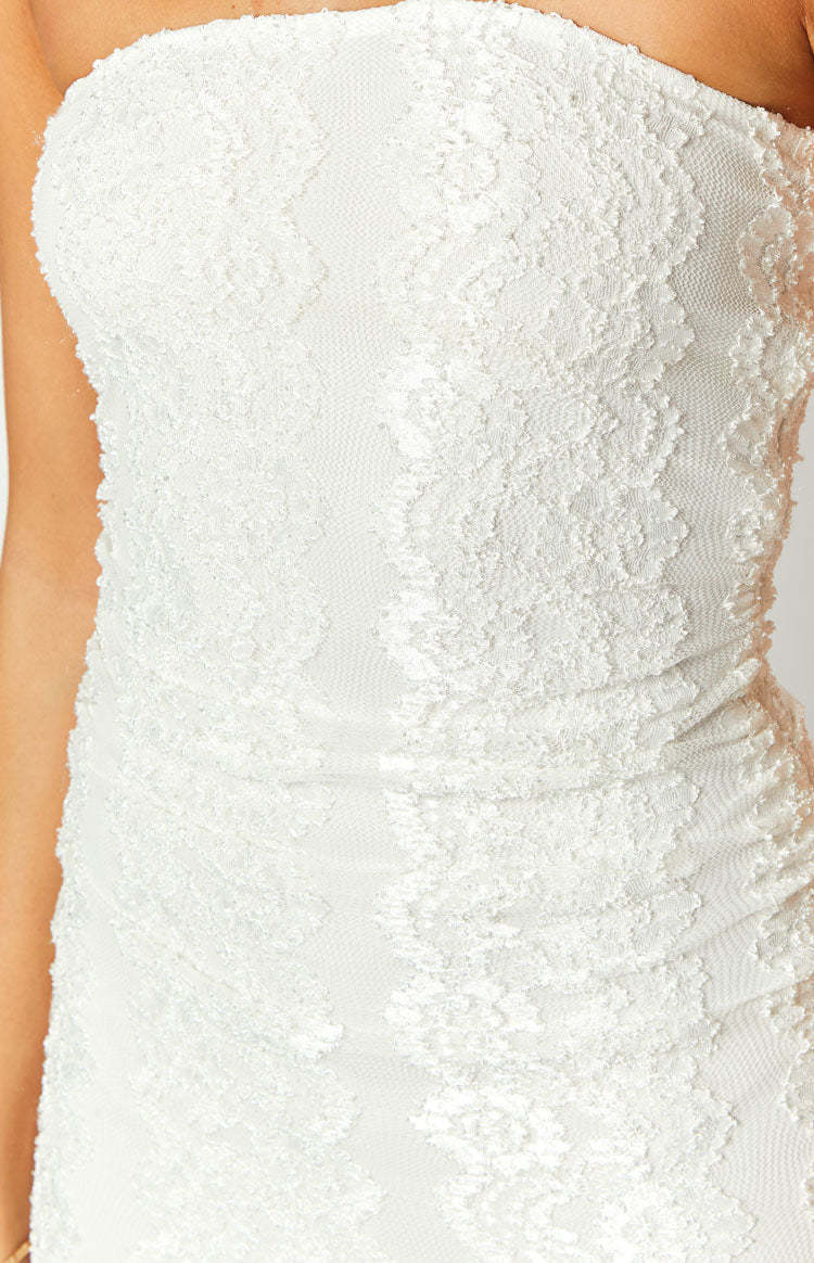 Imogen White Lace Strapless Maxi Dress-Vavasi.All Rights Reserved.