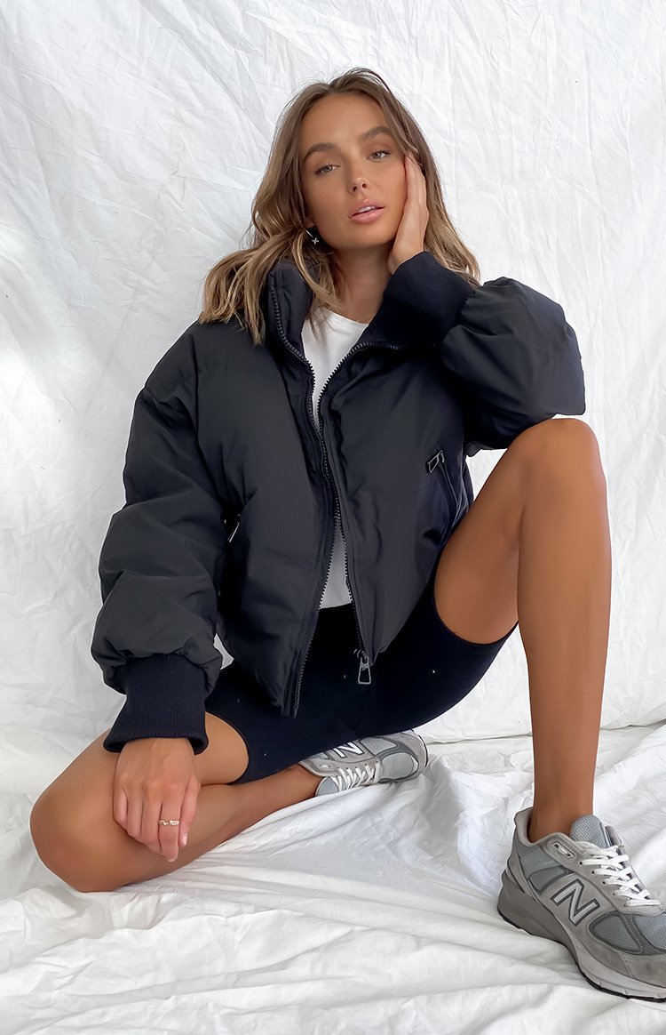 Remi Puffer Jacket Black-Vavasi.All Rights Reserved.