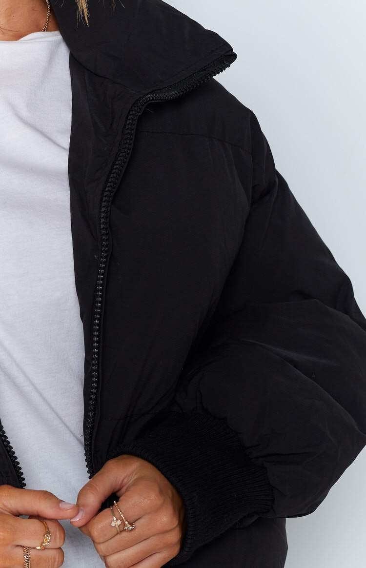 Remi Puffer Jacket Black-Vavasi.All Rights Reserved.