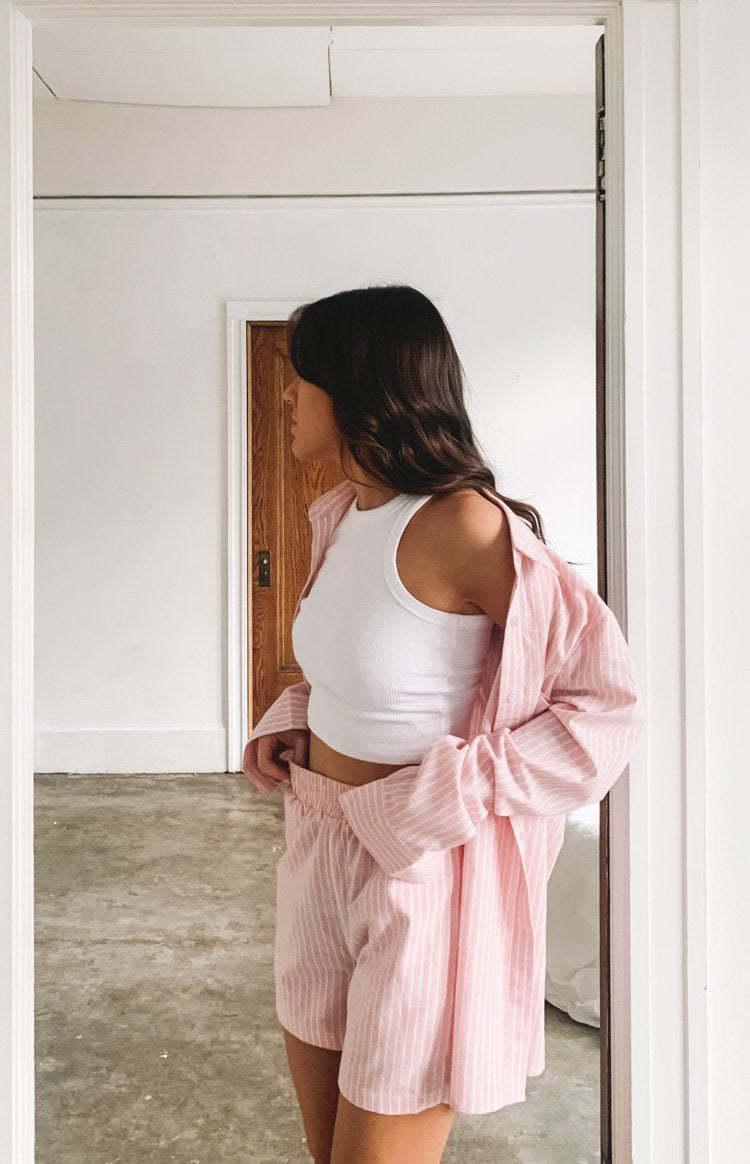 The Sarah Shorts Pink Pinstripe-Vavasi.All Rights Reserved.
