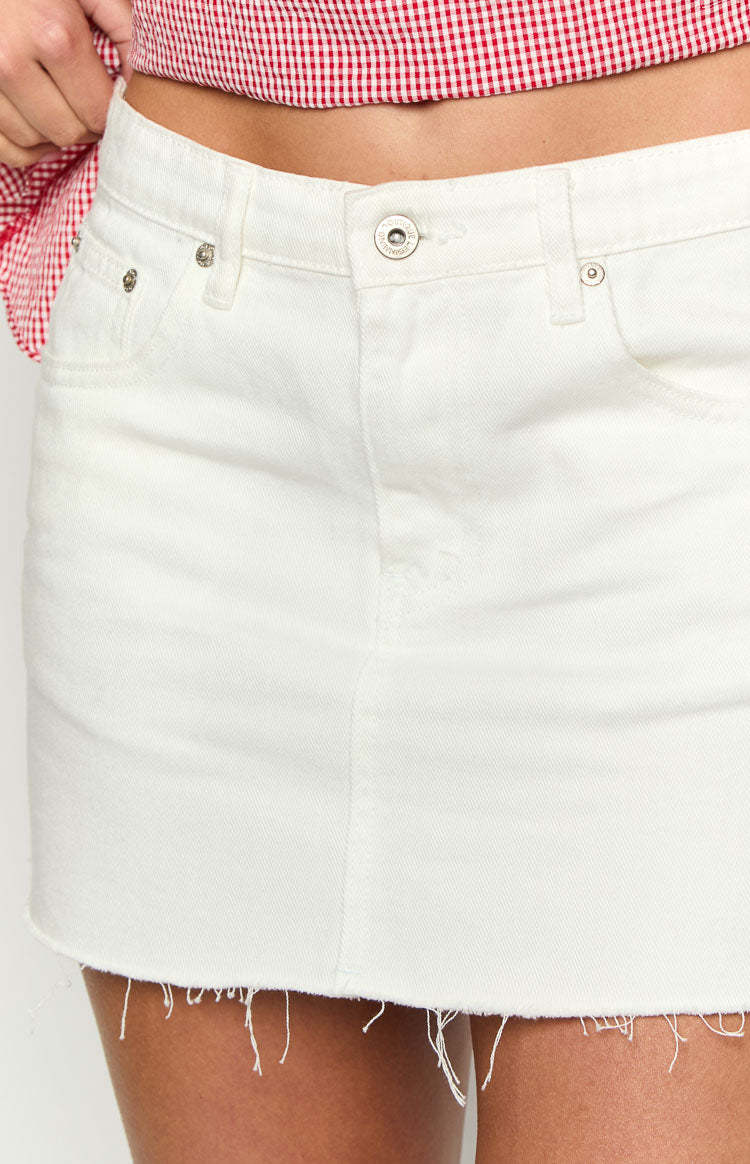 Siletto White Denim Low Rise Mini Skirt-Vavasi.All Rights Reserved.
