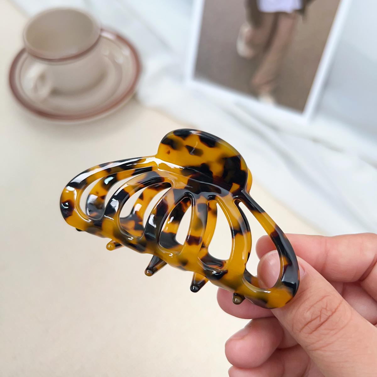 8.5cm Acetate Hair Claws