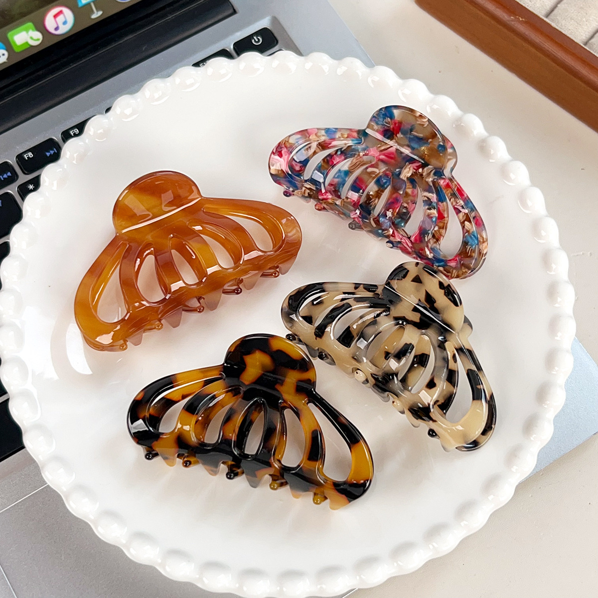8.5cm Acetate Hair Claws