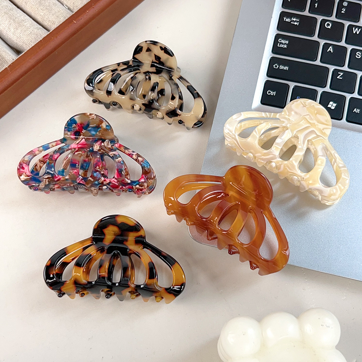 8.5cm Acetate Hair Claws
