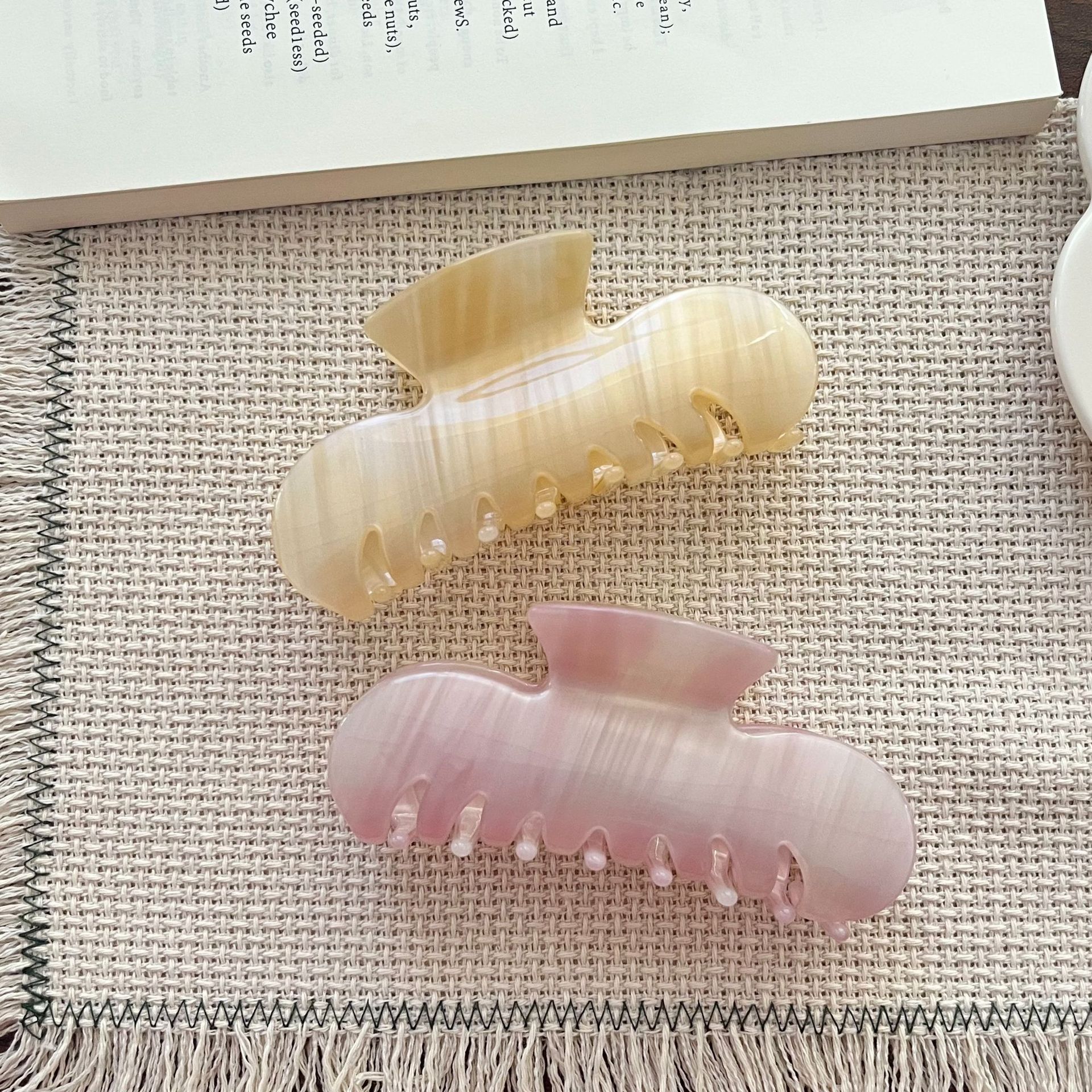 Acetate Claws