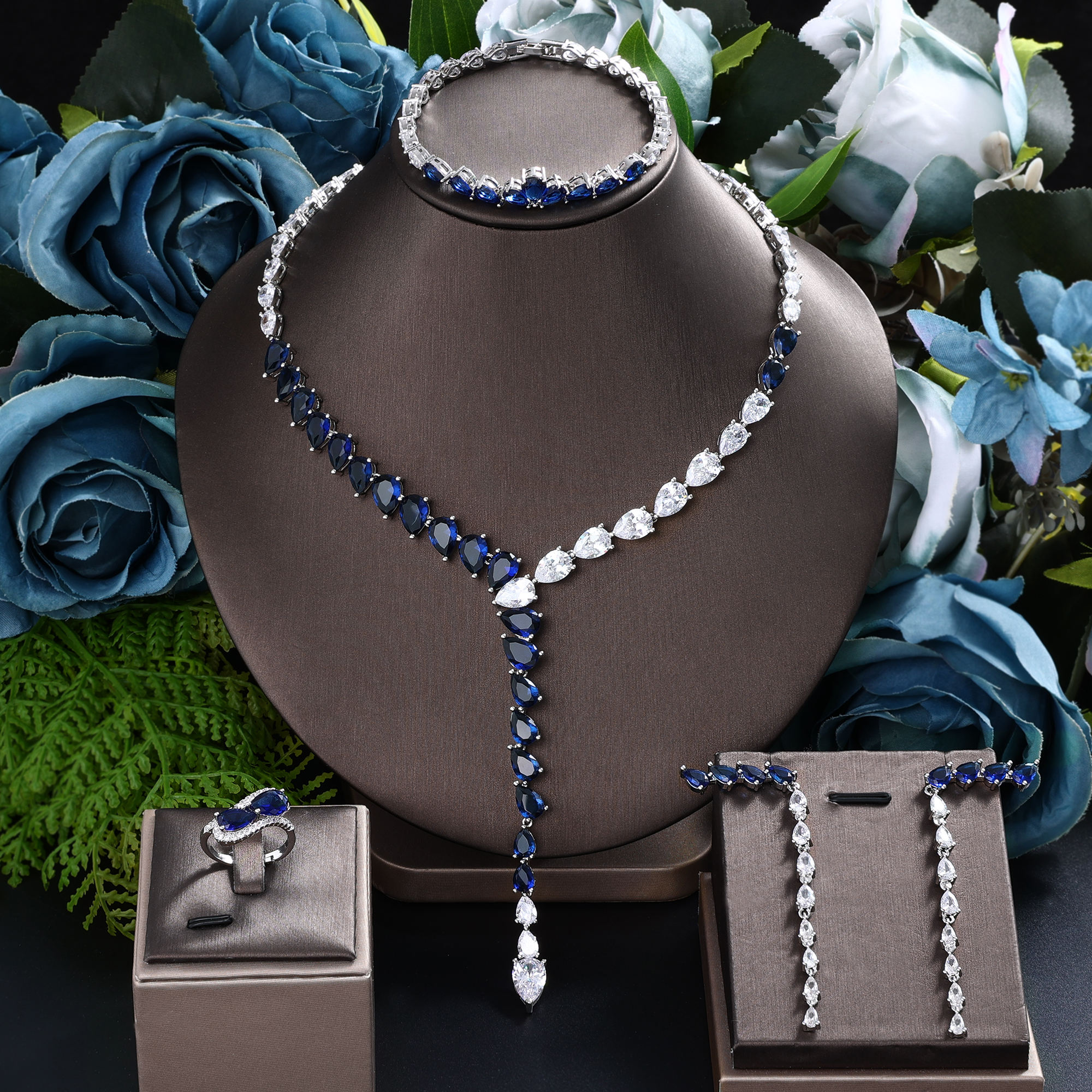 Four-Piece Set Of Shining Zircon Necklace Earrings Ring and Bracelet