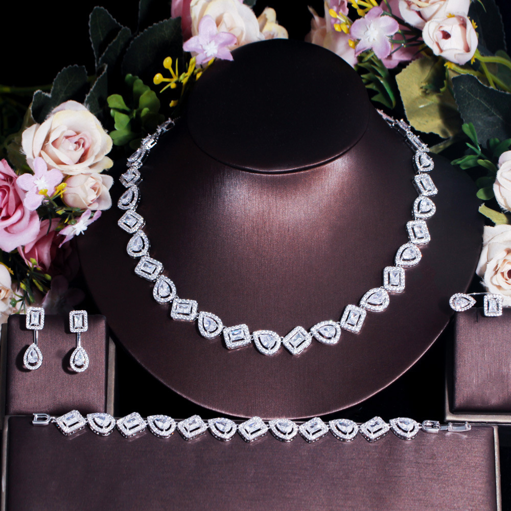 A Fashionable and Shiny Square Zircon Four-Piece Set