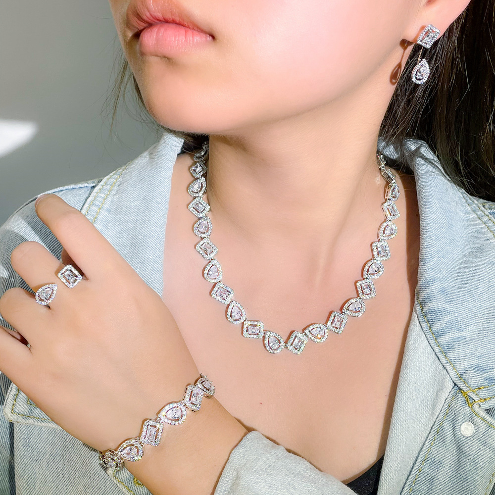 A Fashionable and Shiny Square Zircon Four-Piece Set