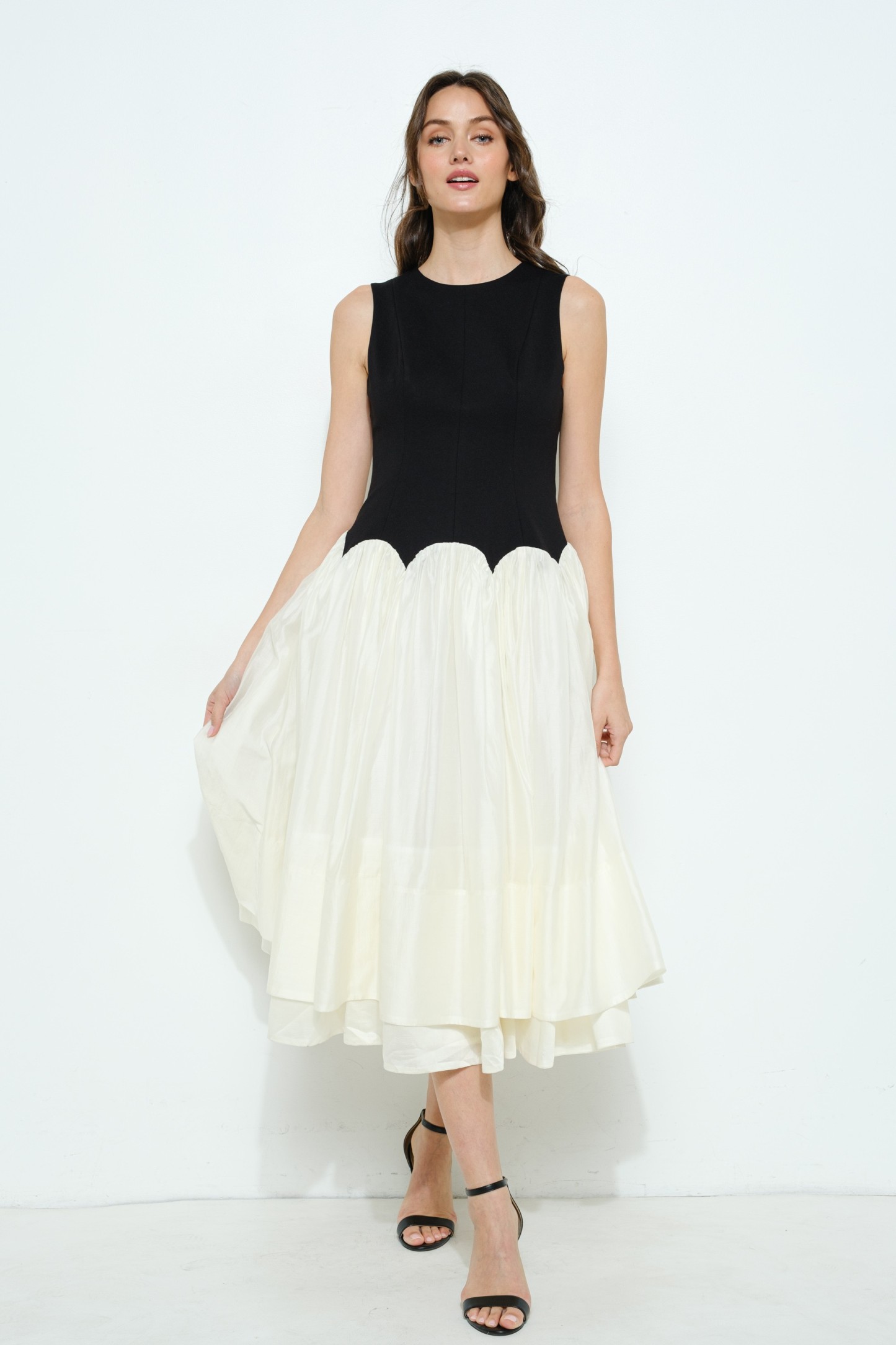 Scalloped Contrast Fit And Flare Midi Dress #23654382