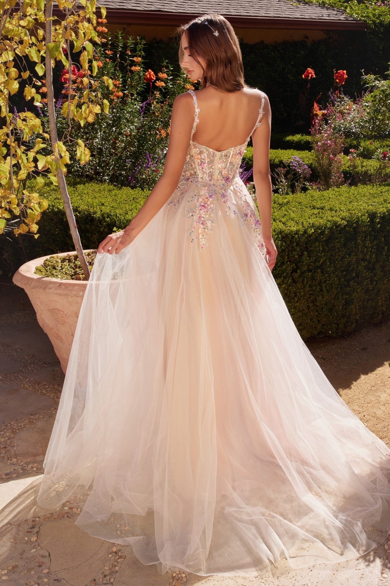 Romance A-Line Sweetheart Layers Tulle Floral Motif Off-White Gown #A1288