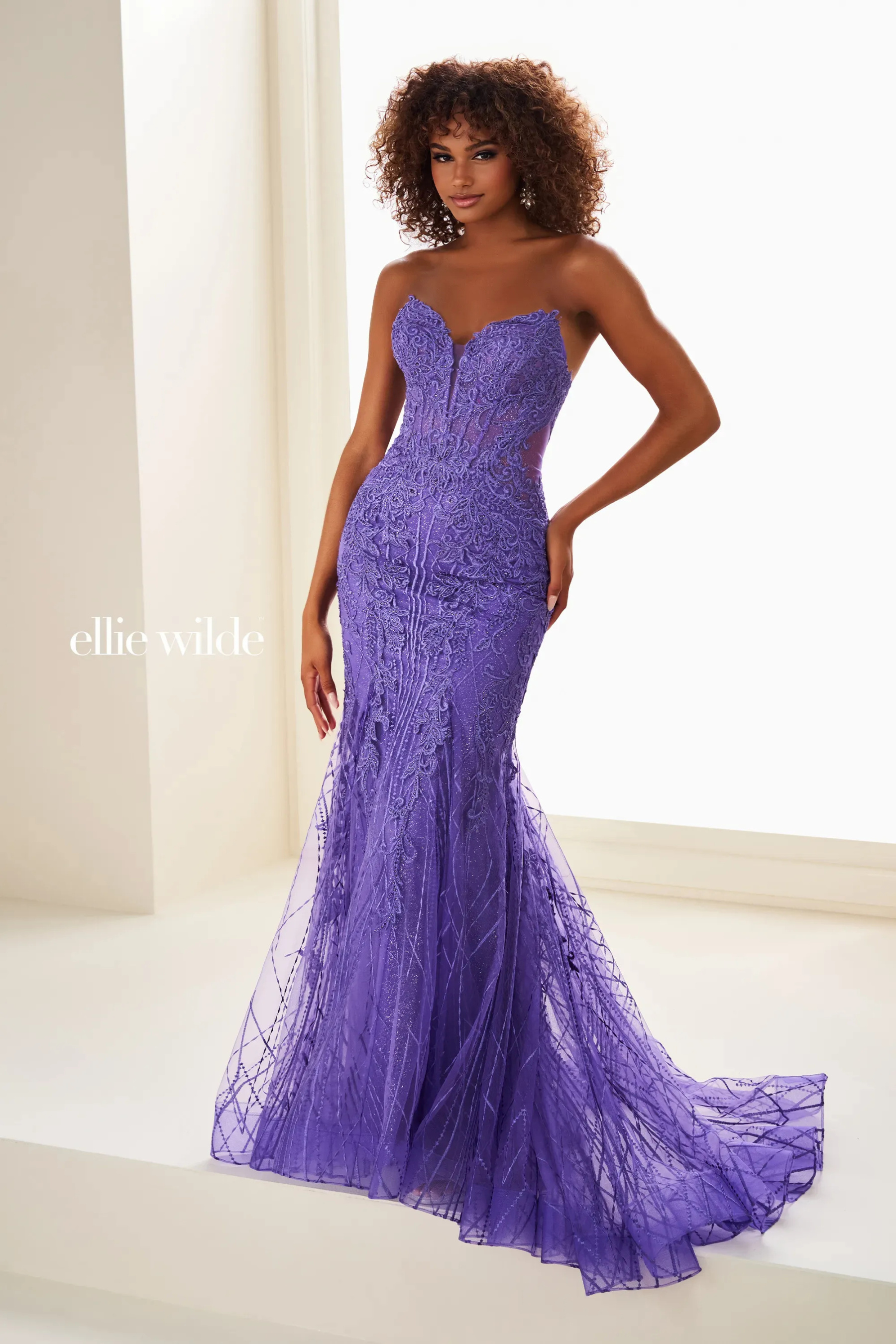 Mermaid Plunging Sweetheart Neckline Embroidered Lace Prom Dress #EW37114