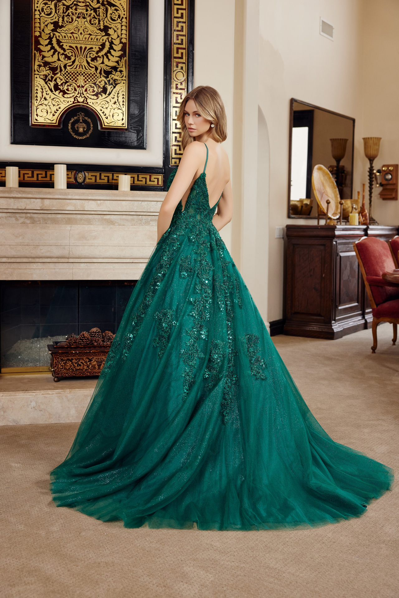 Ball Gown With A Straight Across Bustline Spaghetti Straps Prom Dress #H1880