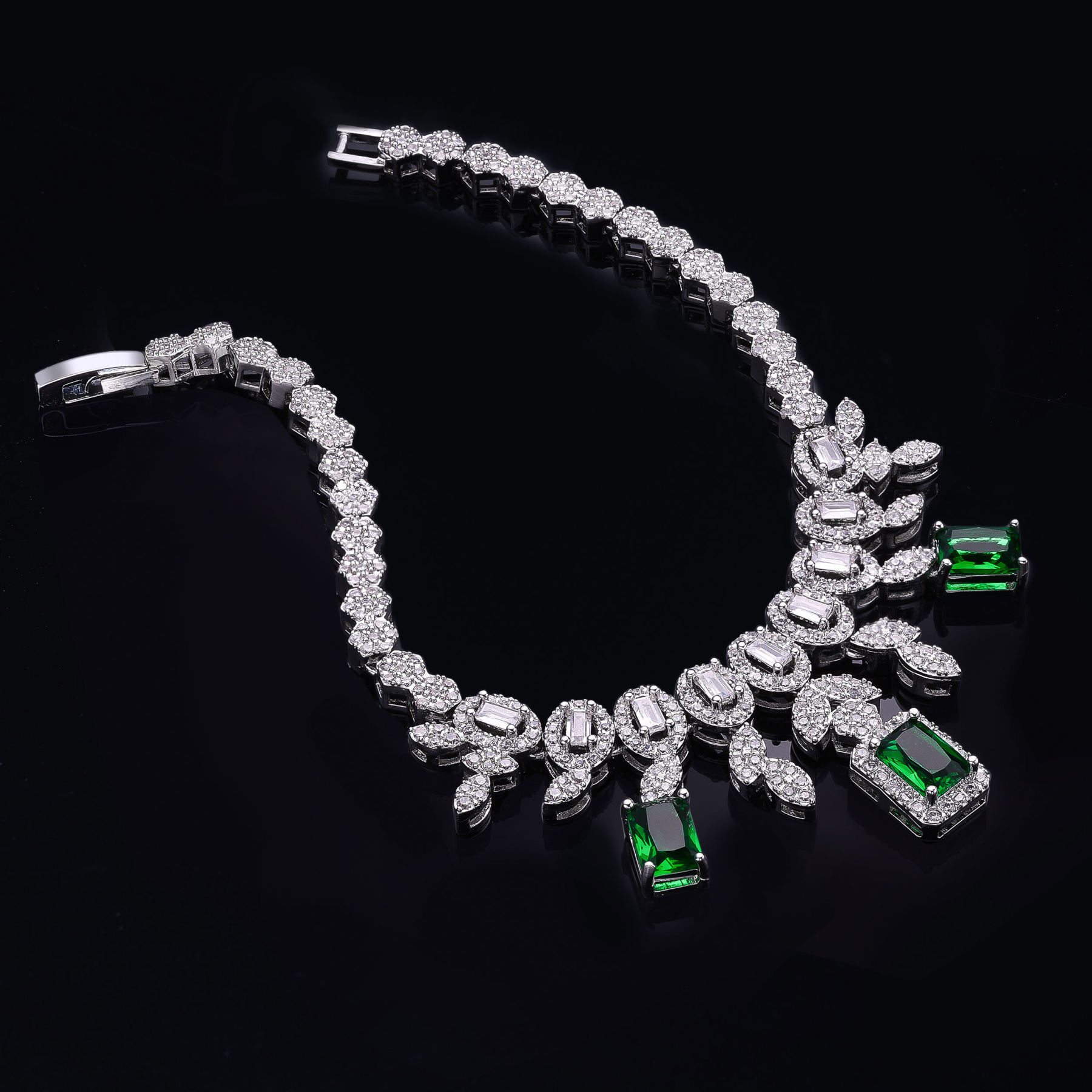 Green Gemstone Necklace Four-Piece Sets #JEWLY048
