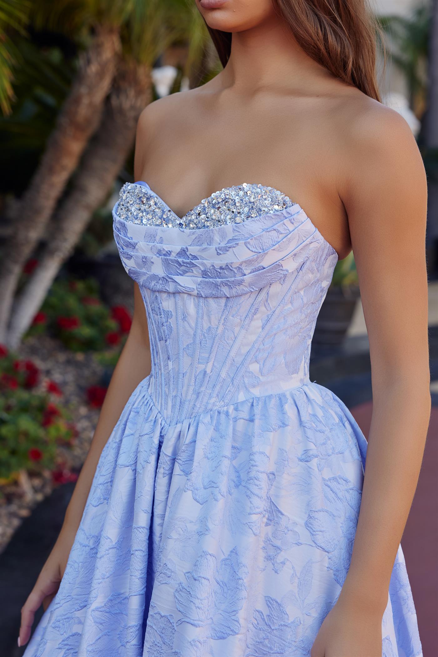 Long Ball Gown In A Jacquard Material With A Sweetheart Bust Prom Dress #T1912