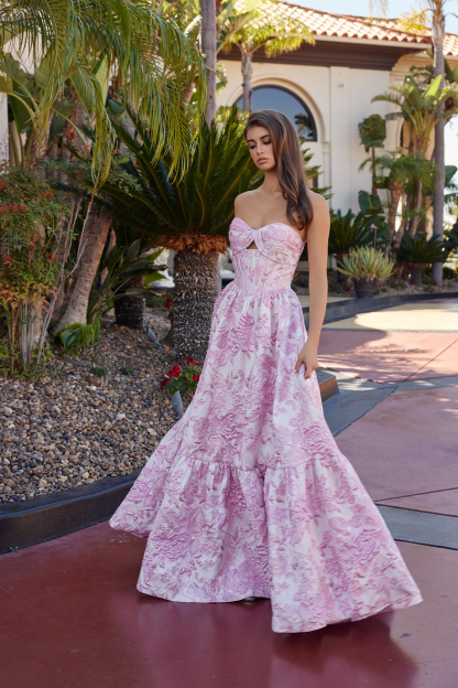 Ball Gown Dress Jacquard Material With A Semi-Sweetheart Bust Prom Dress #T1923